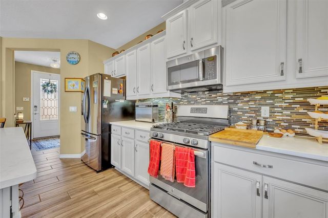 88 BAYOU BEND ROAD, Groveland, FL 34736