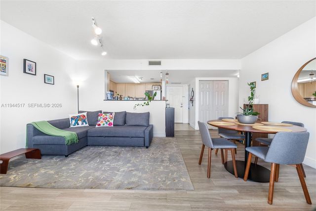 3000 Coral Way 1409, Miami, FL 33145