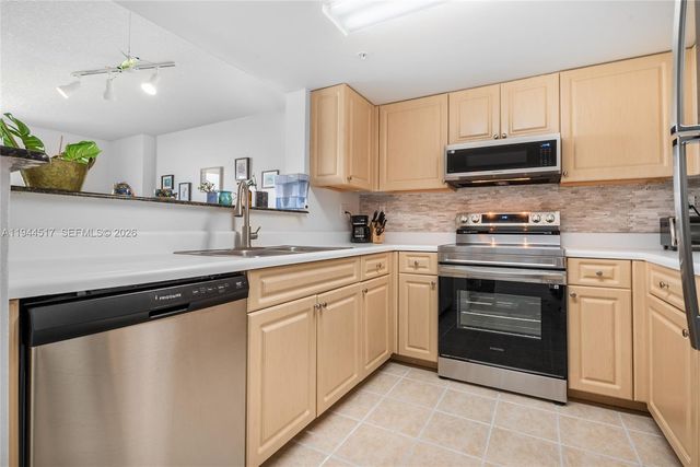 3000 Coral Way 1409, Miami, FL 33145