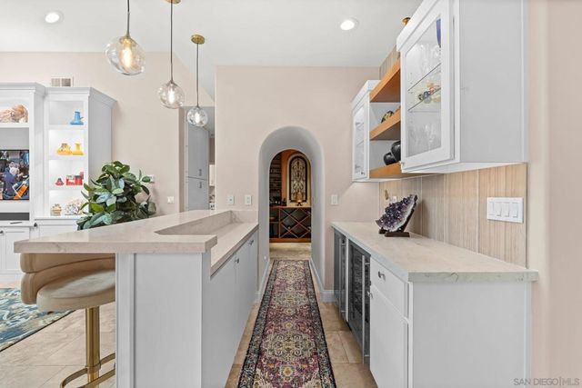 3369 Rocking Horse Cir, Encinitas, CA 92024