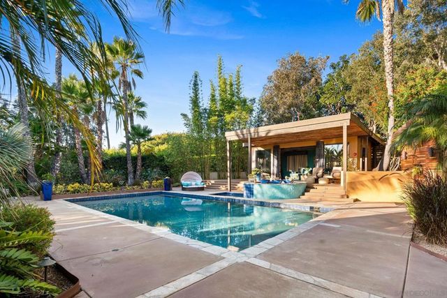 3369 Rocking Horse Cir, Encinitas, CA 92024