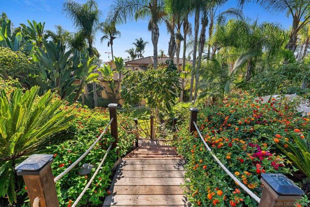 3369 Rocking Horse Cir, Encinitas, CA 92024