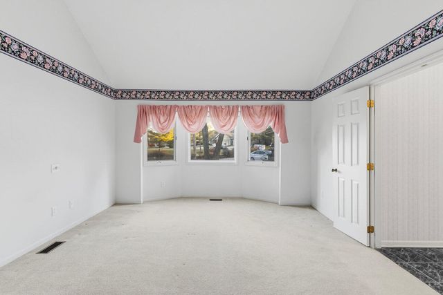 8040 Pepperwood Drive, Grand Blanc, MI 48439