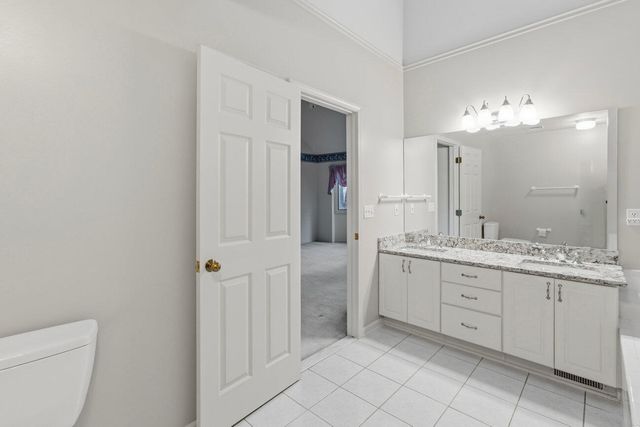 8040 Pepperwood Drive, Grand Blanc, MI 48439