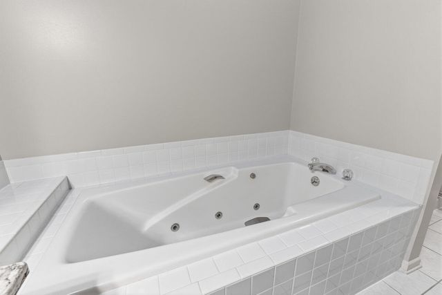 8040 Pepperwood Drive, Grand Blanc, MI 48439