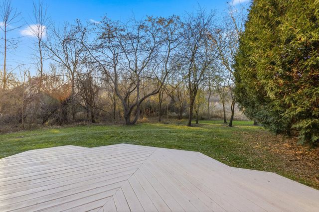 8040 Pepperwood Drive, Grand Blanc, MI 48439