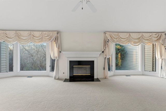 8040 Pepperwood Drive, Grand Blanc, MI 48439