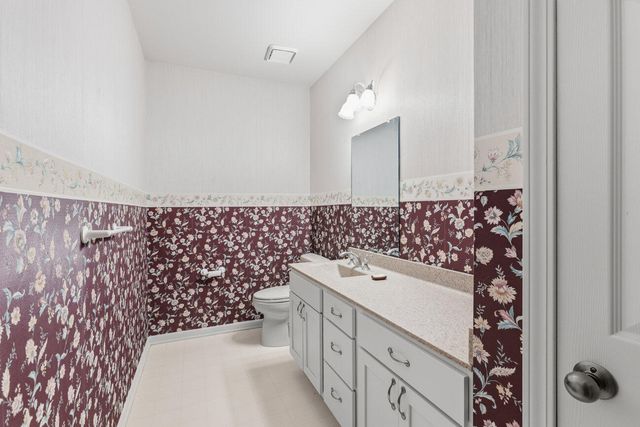 8040 Pepperwood Drive, Grand Blanc, MI 48439