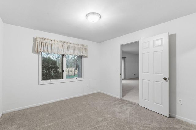 8040 Pepperwood Drive, Grand Blanc, MI 48439