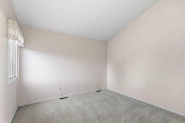 8040 Pepperwood Drive, Grand Blanc, MI 48439