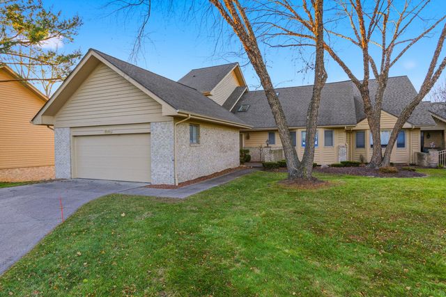 8040 Pepperwood Drive, Grand Blanc, MI 48439