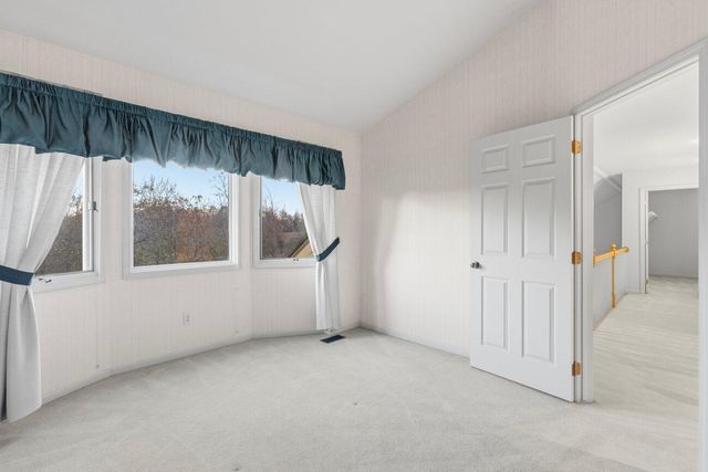 8040 Pepperwood Drive, Grand Blanc, MI 48439