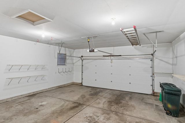 8040 Pepperwood Drive, Grand Blanc, MI 48439