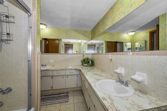 5834 EMBAY AVENUE, New Port Richey, FL 34652