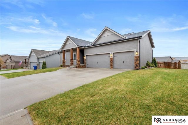 16471 Read Street, Bennington, NE 68007