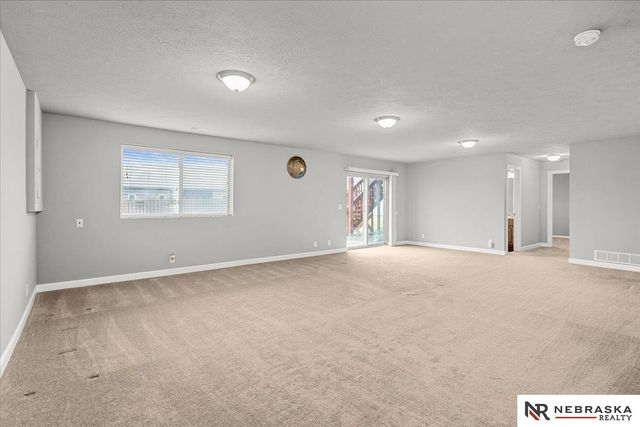 16471 Read Street, Bennington, NE 68007