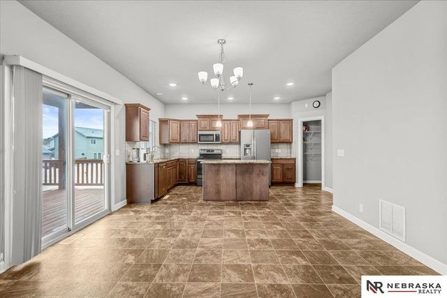 16471 Read Street, Bennington, NE 68007