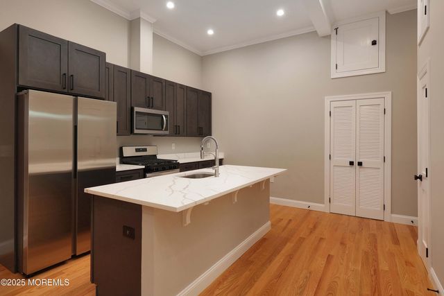 14 W Front Street, 3F, Red Bank, NJ 07701