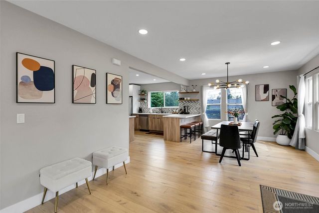 7901 16th Avenue SW, Seattle, WA 98106