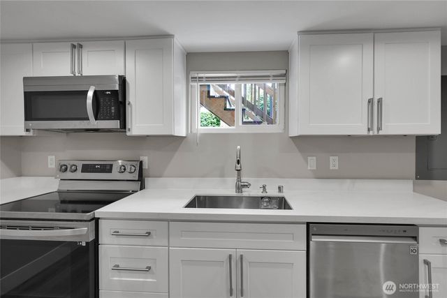 7901 16th Avenue SW, Seattle, WA 98106