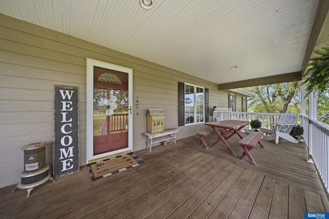 6830 SW 9 Street, Lincoln, NE 68523
