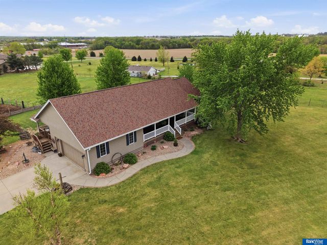 6830 SW 9 Street, Lincoln, NE 68523