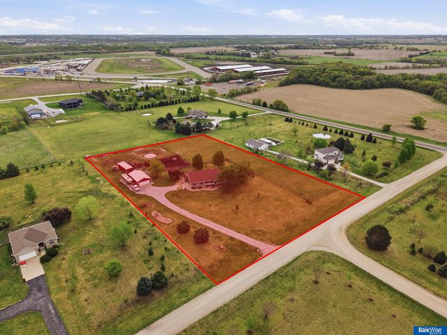 6830 SW 9 Street, Lincoln, NE 68523