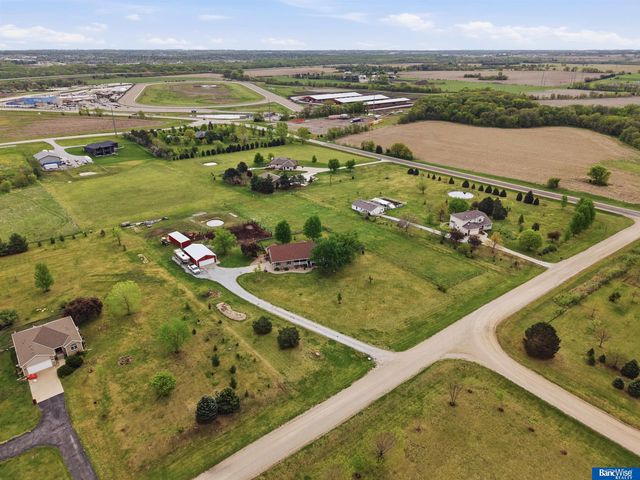 6830 SW 9 Street, Lincoln, NE 68523