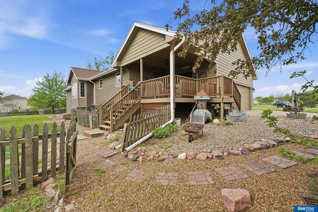 6830 SW 9 Street, Lincoln, NE 68523