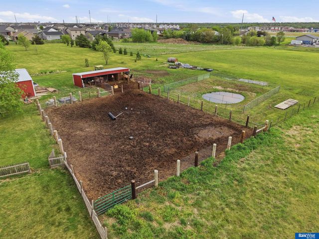 6830 SW 9 Street, Lincoln, NE 68523
