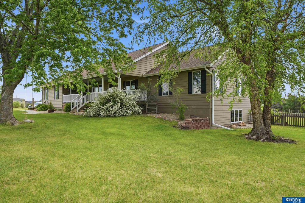 6830 SW 9 Street, Lincoln, NE 68523
