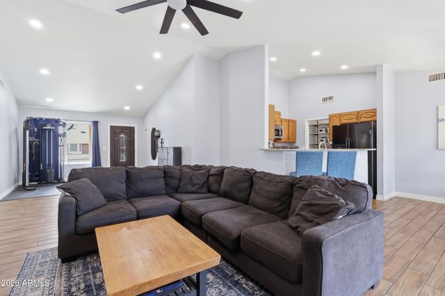 1227 N REVOLTA Circle, Mesa, AZ 85207