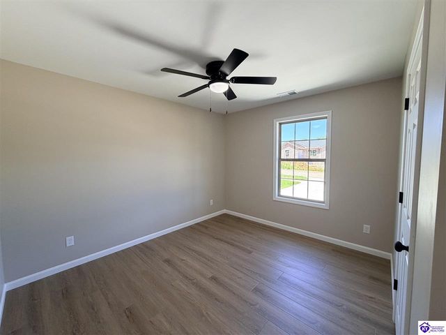 72 Democratic Court, Radcliff, KY 40160