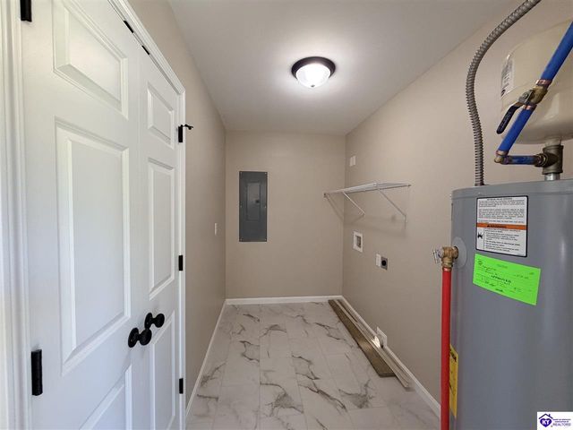 72 Democratic Court, Radcliff, KY 40160