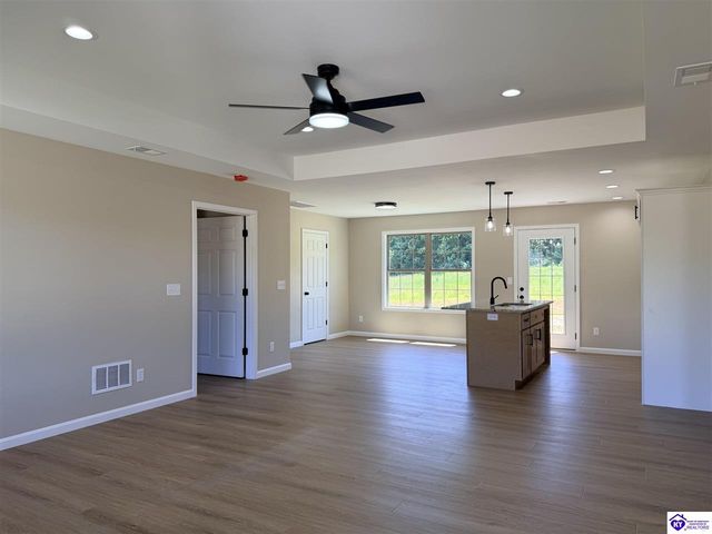 72 Democratic Court, Radcliff, KY 40160