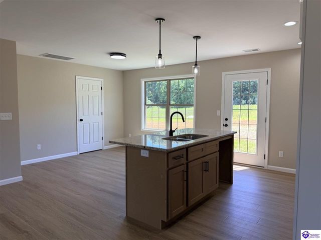 72 Democratic Court, Radcliff, KY 40160