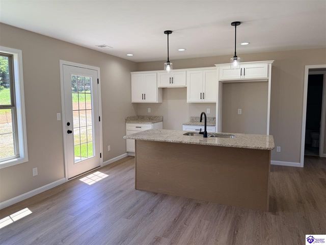 72 Democratic Court, Radcliff, KY 40160