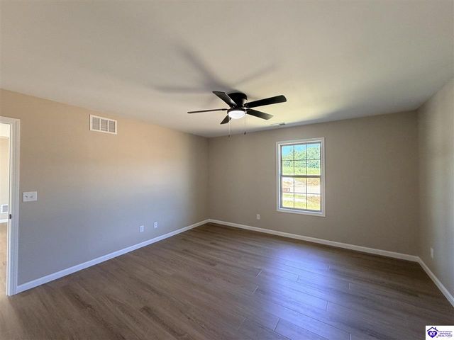 72 Democratic Court, Radcliff, KY 40160