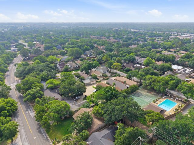 618 Castlewood Lane, Arlington, TX 76012