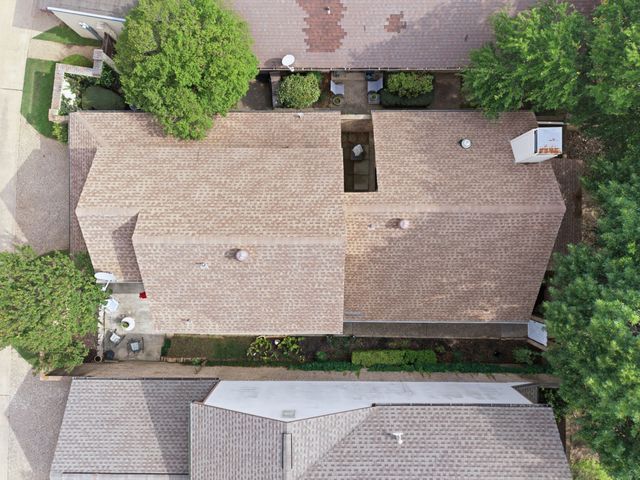 618 Castlewood Lane, Arlington, TX 76012