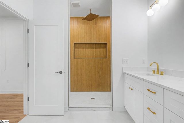 4 Mckinley Drive, Greenville, SC 29611