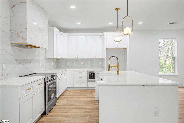 4 Mckinley Drive, Greenville, SC 29611