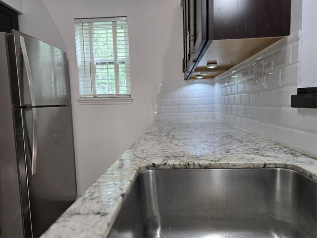 839 Wax Myrtle Lane A, Houston, TX 77079