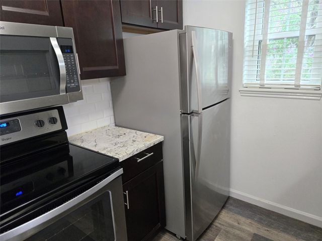 839 Wax Myrtle Lane A, Houston, TX 77079