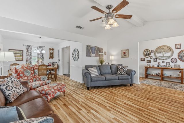 604 E Fm 272, Celeste, TX 75423