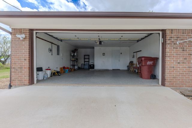 604 E Fm 272, Celeste, TX 75423