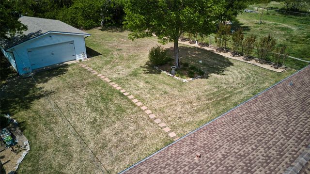 604 E Fm 272, Celeste, TX 75423
