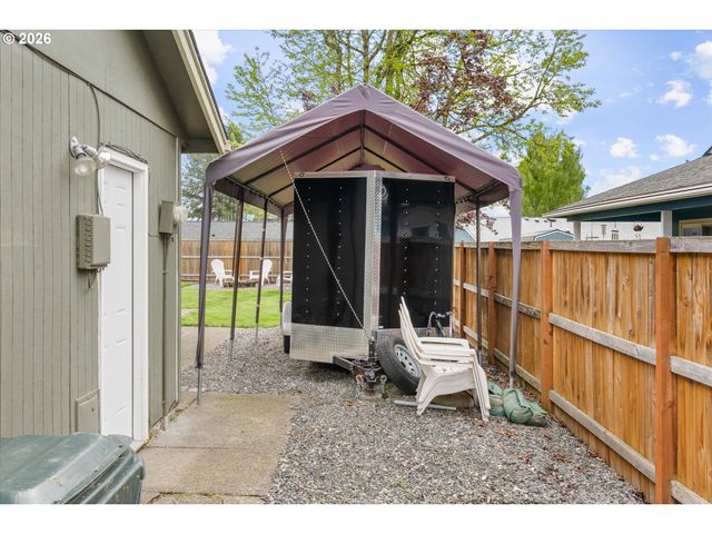 17570 Nw PARK VIEW Blvd, Portland, OR 97229
