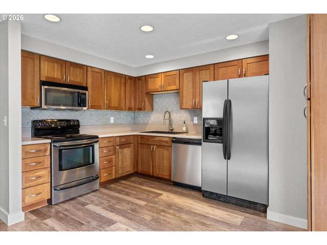 17570 Nw PARK VIEW Blvd, Portland, OR 97229