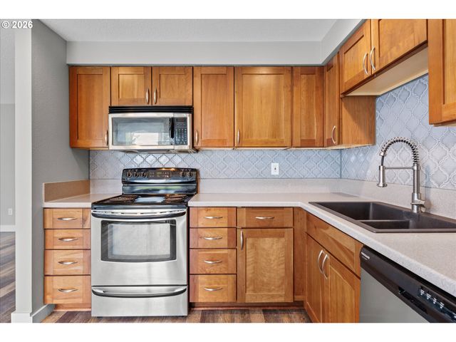 17570 Nw PARK VIEW Blvd, Portland, OR 97229